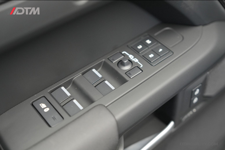 Land Rover Defender 2.0 P300e 110 X-Dynamic PHEV SE | NIEUW! | Leder | 360 | Garantie t/m 2029
