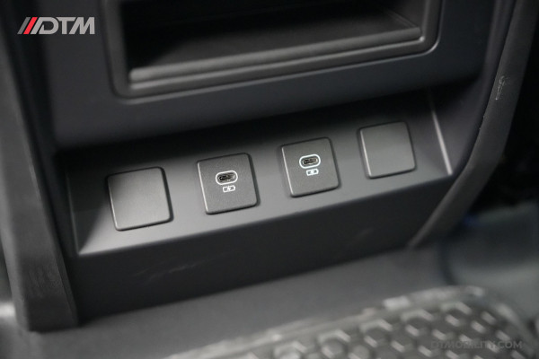 Land Rover Defender 2.0 P300e 110 X-Dynamic PHEV SE | NIEUW! | Leder | 360 | Garantie t/m 2029