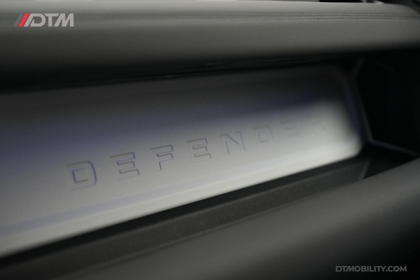 Land Rover Defender 2.0 P300e 110 X-Dynamic PHEV SE | NIEUW! | Leder | 360 | Garantie t/m 2029