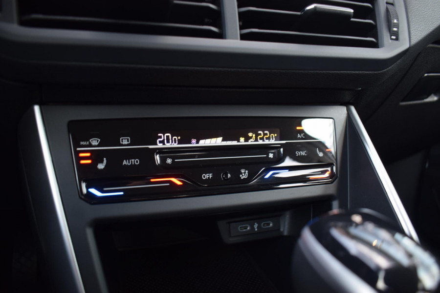 Volkswagen Polo 1.0 TSI Life Business | Automaat | CarPlay | Stoelverw. | Camera