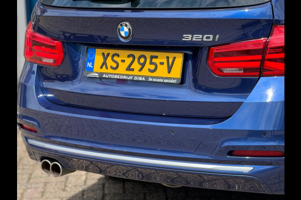 BMW 3 Serie Touring 320i Luxury 2019 AUT PANO NAVI LEDER NAP