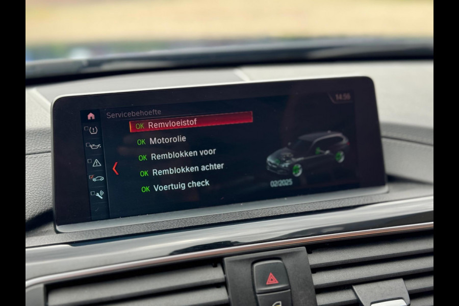 BMW 3 Serie Touring 320i Luxury 2019 AUT PANO NAVI LEDER NAP