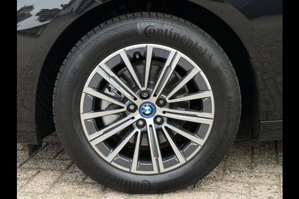 BMW 2 Serie Active Tourer 225e xDrive Luxury Line | PANORAMA | LEDER | SPORTSSTOELEN | CAMERA | DRIVING ASSIST |