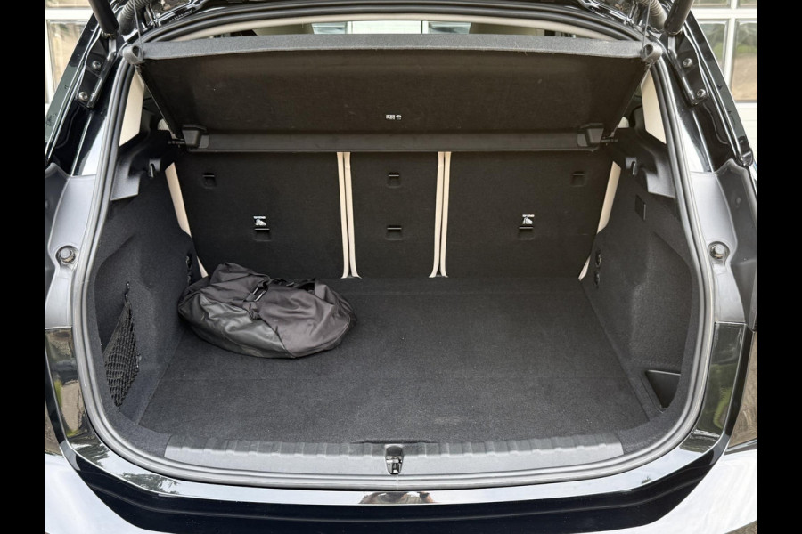 BMW 2 Serie Active Tourer 225e xDrive Luxury Line | PANORAMA | LEDER | SPORTSSTOELEN | CAMERA | DRIVING ASSIST |
