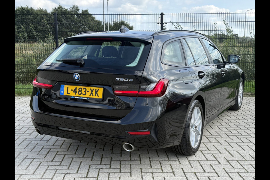 BMW 3 Serie Touring 320e Business Edition Plus | Camera | Laser | Stoelverwarming | Carplay |
