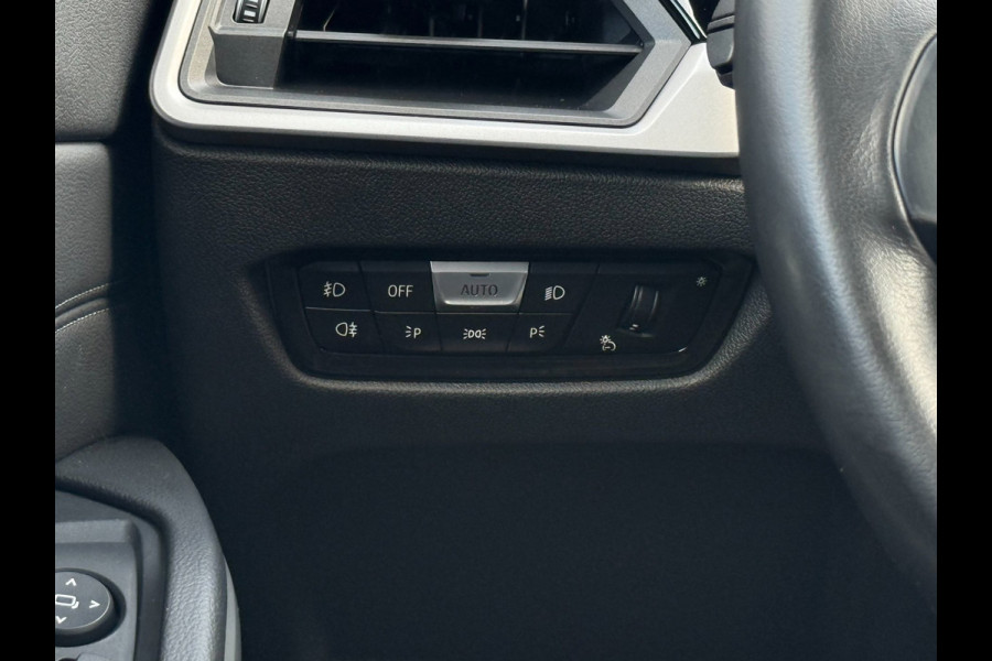 BMW 3 Serie Touring 320e Business Edition Plus | Camera | Laser | Stoelverwarming | Carplay |