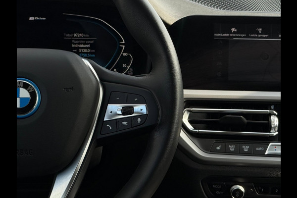 BMW 3 Serie Touring 320e Business Edition Plus | Camera | Laser | Stoelverwarming | Carplay |