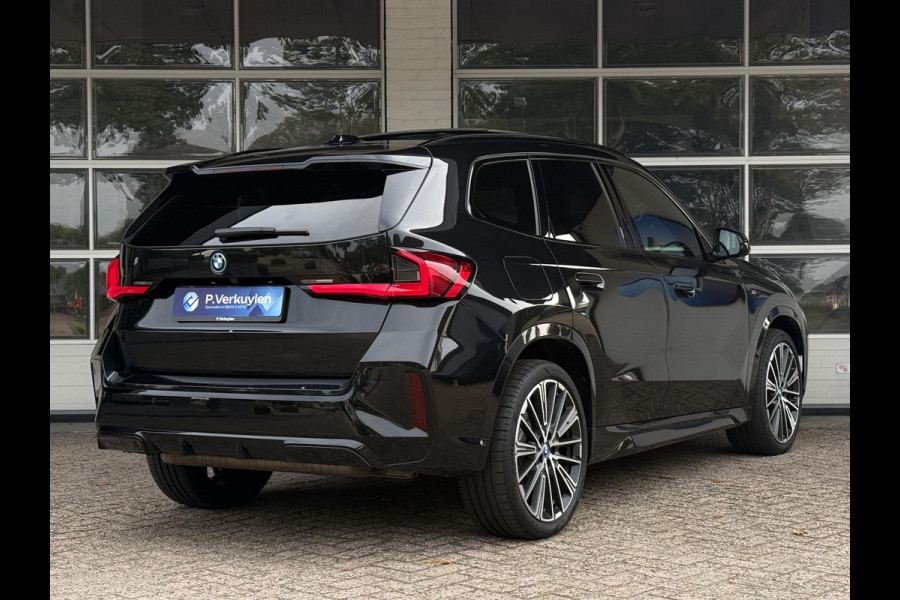 BMW X1 xDrive30e M SPORT | PANORAMA | ELEKTR. STOELEN | 20 INCH VELGEN | 360 CAMERA | HEAD UP | DRIVING ASS. PROFF |