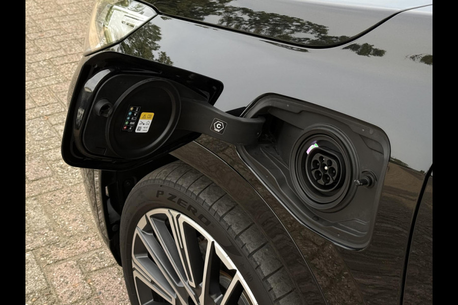BMW X1 xDrive30e M SPORT | PANORAMA | ELEKTR. STOELEN | 20 INCH VELGEN | 360 CAMERA | HEAD UP | DRIVING ASS. PROFF |