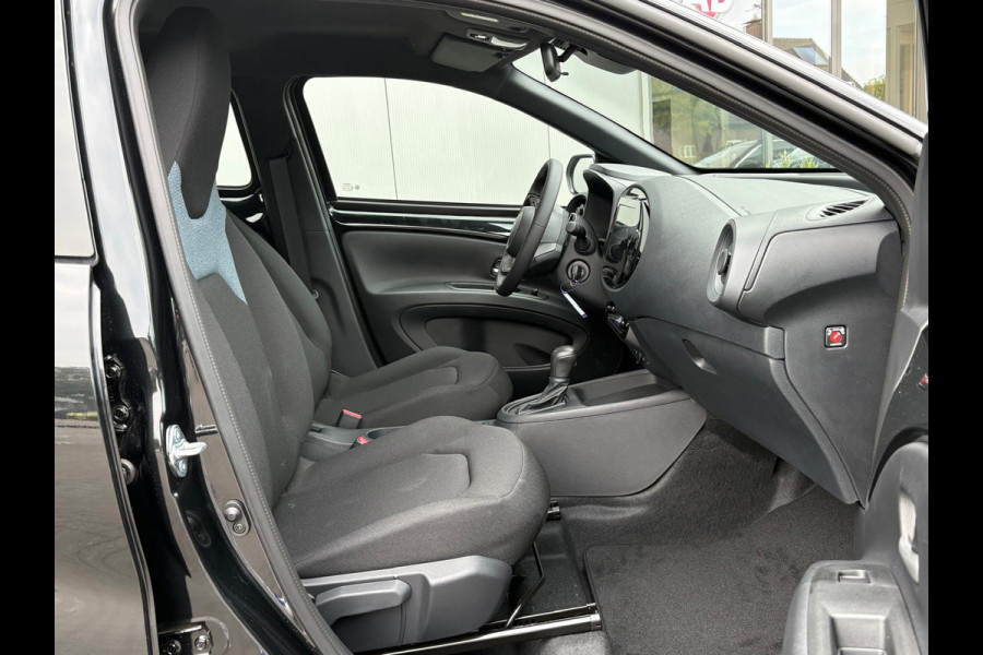 Toyota Aygo X Hybrid 116PK Automaat Nieuw uit voorraad! Camera/ Adapt. Cruise/ Carplay- Android auto