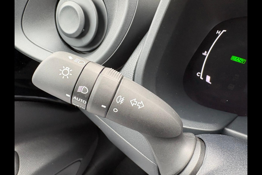 Toyota Aygo X Hybrid 116PK Automaat Nieuw uit voorraad! Camera/ Adapt. Cruise/ Carplay- Android auto