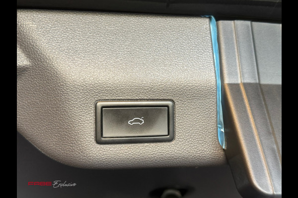 Volkswagen Multivan 1.4 eHybrid L2H1 Edition / Massage / Memory / Pano / Keyless / Trekhaak / Camera / Sfeerverlichting / Carplay