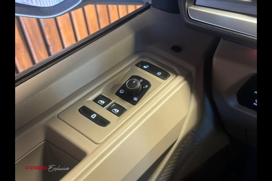 Volkswagen Multivan 1.4 eHybrid L2H1 Edition / Massage / Memory / Pano / Keyless / Trekhaak / Camera / Sfeerverlichting / Carplay