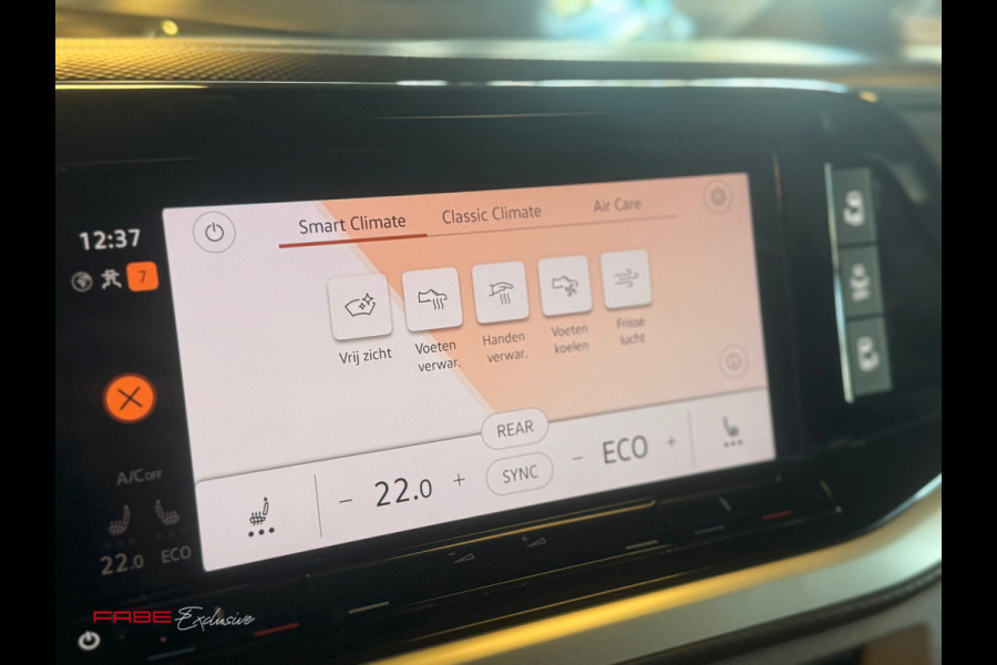 Volkswagen Multivan 1.4 eHybrid L2H1 Edition / Massage / Memory / Pano / Keyless / Trekhaak / Camera / Sfeerverlichting / Carplay