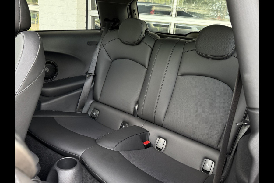 MINI Electric Classic 33 kWh |  PANORAMA | KEYLESS | HARMAN KARDON | LEDER | APPLE CARPLAY |