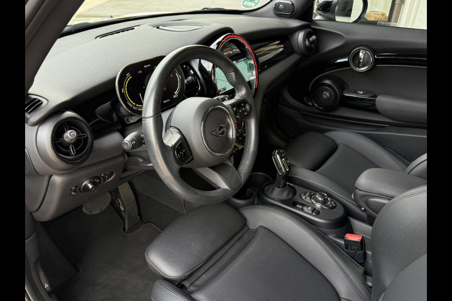 MINI Electric Classic 33 kWh |  PANORAMA | KEYLESS | HARMAN KARDON | LEDER | APPLE CARPLAY |
