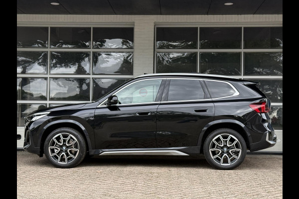 BMW X1 xDrive23i X LINE | PANORAMA | ELEKTRISCHE STOELEN | SPORTSTOELEN | LEDER | HARMAN KARDON | NEDERLANDE AUTO |