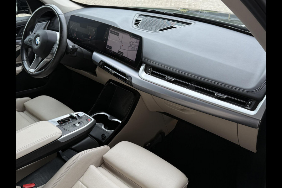 BMW X1 xDrive23i X LINE | PANORAMA | ELEKTRISCHE STOELEN | SPORTSTOELEN | LEDER | HARMAN KARDON | NEDERLANDE AUTO |