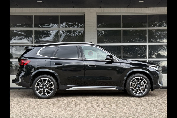 BMW X1 xDrive23i X LINE | PANORAMA | ELEKTRISCHE STOELEN | SPORTSTOELEN | LEDER | HARMAN KARDON | NEDERLANDE AUTO |
