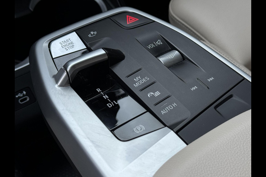 BMW X1 xDrive23i X LINE | PANORAMA | ELEKTRISCHE STOELEN | SPORTSTOELEN | LEDER | HARMAN KARDON | NEDERLANDE AUTO |