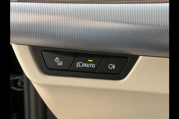 BMW X1 xDrive23i X LINE | PANORAMA | ELEKTRISCHE STOELEN | SPORTSTOELEN | LEDER | HARMAN KARDON | NEDERLANDE AUTO |