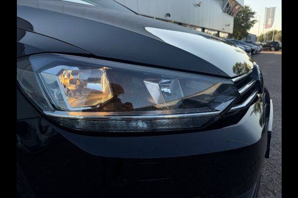 Volkswagen Touran 1.5 TSI 150PK DSG Comfortline | Navi | Massage | Trekhaak | BTW