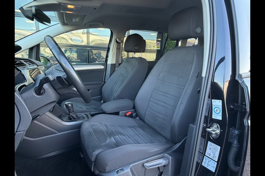 Volkswagen Touran 1.5 TSI 150PK DSG Comfortline | Navi | Massage | Trekhaak | BTW