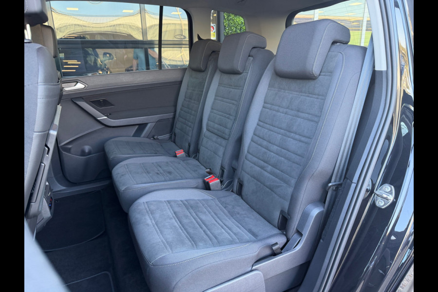 Volkswagen Touran 1.5 TSI 150PK DSG Comfortline | Navi | Massage | Trekhaak | BTW