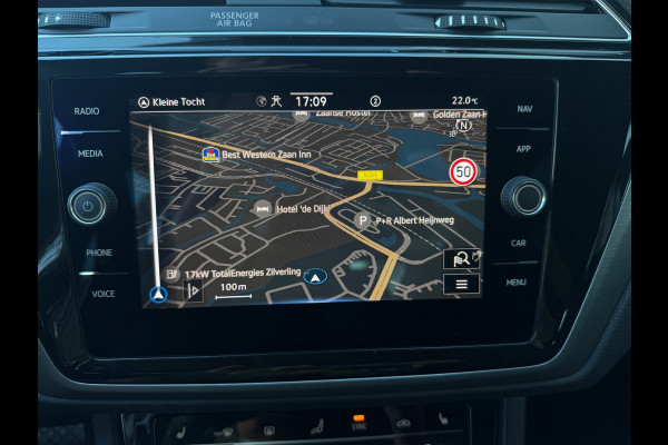 Volkswagen Touran 1.5 TSI 150PK DSG Comfortline | Navi | Massage | Trekhaak | BTW