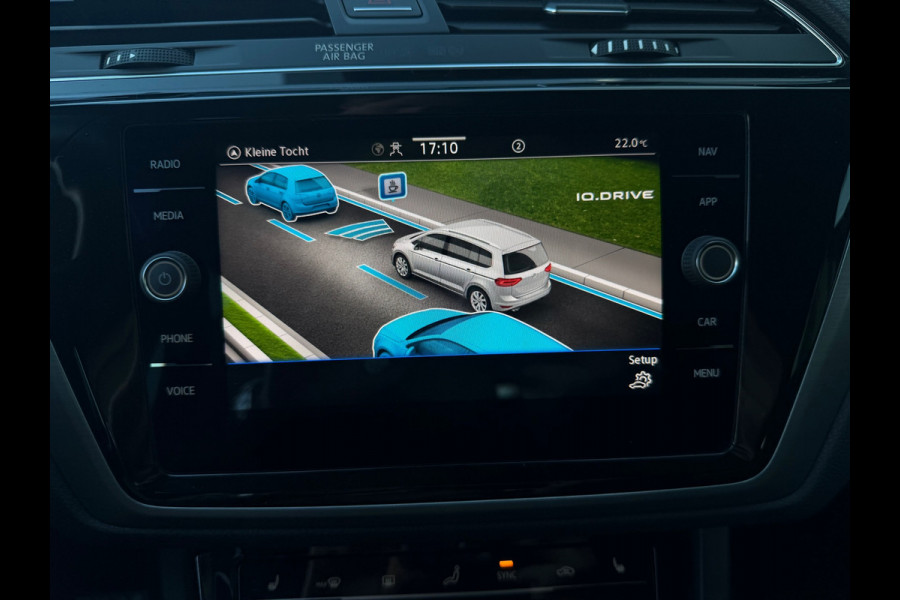 Volkswagen Touran 1.5 TSI 150PK DSG Comfortline | Navi | Massage | Trekhaak | BTW