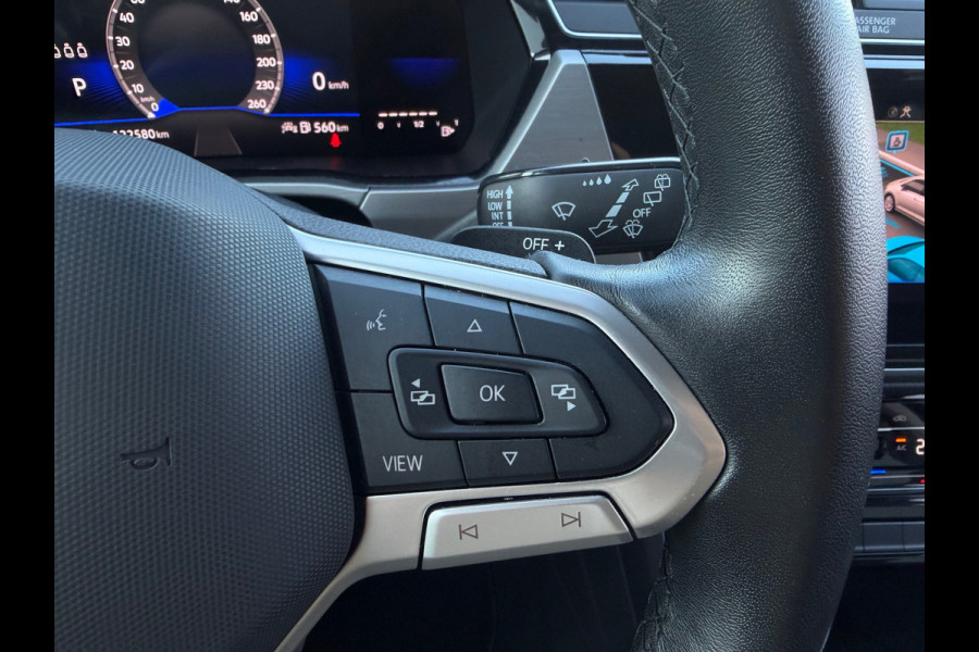 Volkswagen Touran 1.5 TSI 150PK DSG Comfortline | Navi | Massage | Trekhaak | BTW