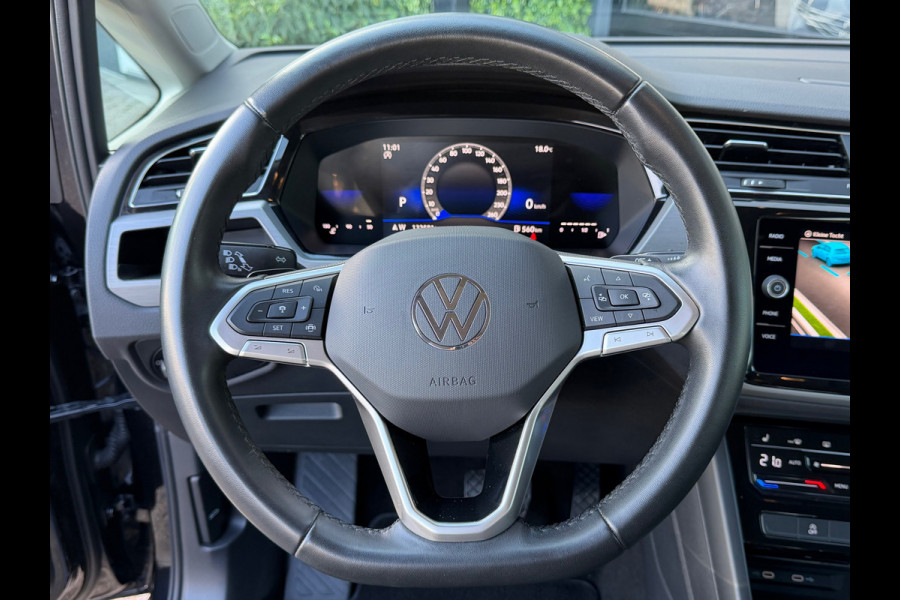 Volkswagen Touran 1.5 TSI 150PK DSG Comfortline | Navi | Massage | Trekhaak | BTW