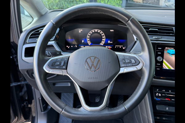 Volkswagen Touran 1.5 TSI 150PK DSG Comfortline | Navi | Massage | Trekhaak | BTW