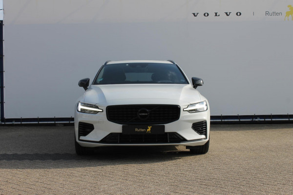 Volvo V60 T6 340pk automaat Recharge AWD R-Design Panoramich schuif kanteldak / Semi elektrisch wegklapbare trekhaak / Adaptieve cruise control