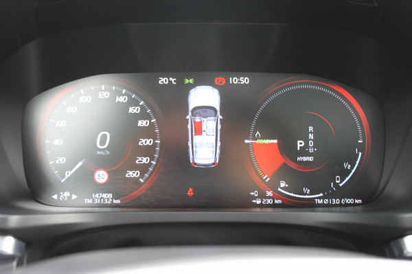 Volvo V60 T6 340pk automaat Recharge AWD R-Design Panoramich schuif kanteldak / Semi elektrisch wegklapbare trekhaak / Adaptieve cruise control