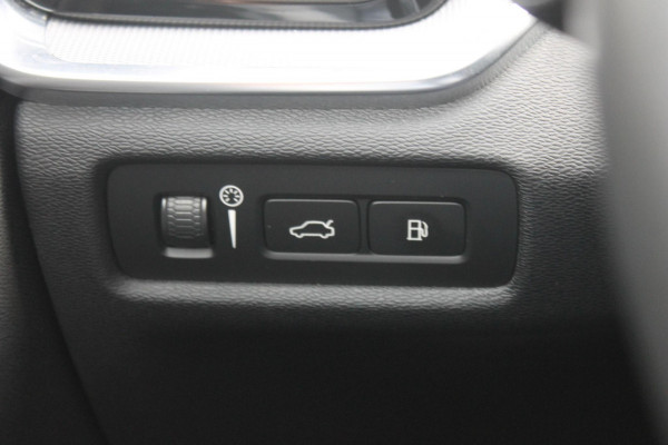 Volvo V60 T6 340pk automaat Recharge AWD R-Design Panoramich schuif kanteldak / Semi elektrisch wegklapbare trekhaak / Adaptieve cruise control