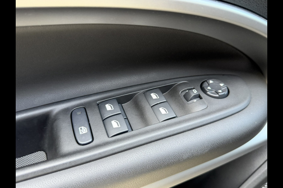 Jeep Avenger 1.2 Altitude | Winterpack | Camera | Apple/Android CarPlay | JBL audio | Electrische kofferklep