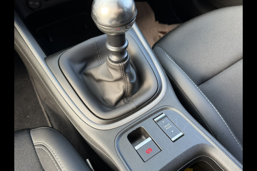 Jeep Avenger 1.2 Altitude | Winterpack | Camera | Apple/Android CarPlay | JBL audio | Electrische kofferklep