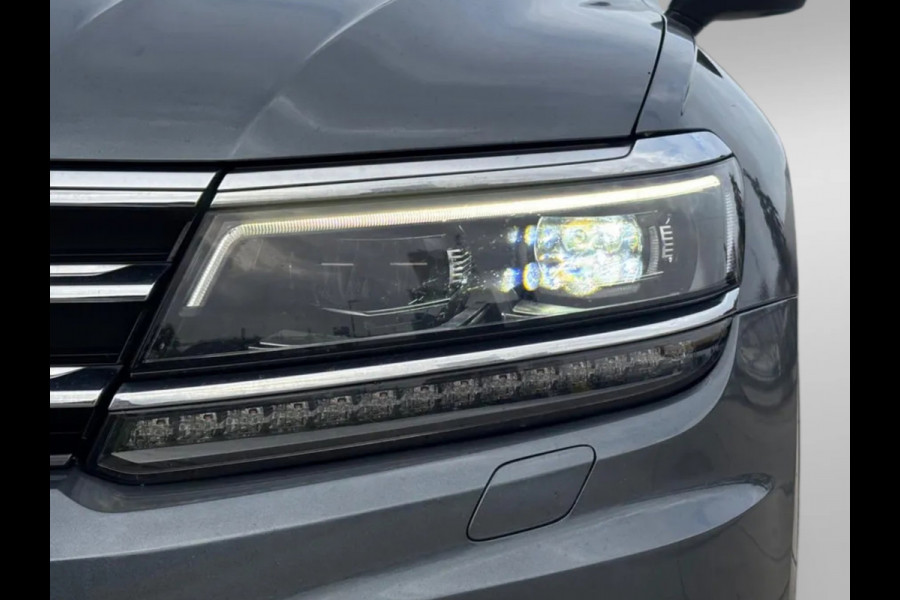Volkswagen Tiguan 1.5 TSI ACT Highline Business R(Goed OnderH, Panorama, Head-up, Navi, 360 Camera, Stoel+StuurVerW, Etc)
