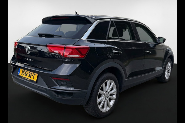 Volkswagen T-Roc 1.5 TSI 150PK DSG BUSINESS CARPLAY/NAVI/PDC