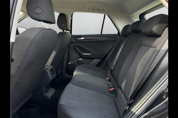 Volkswagen T-Roc 1.5 TSI 150PK DSG BUSINESS CARPLAY/NAVI/PDC