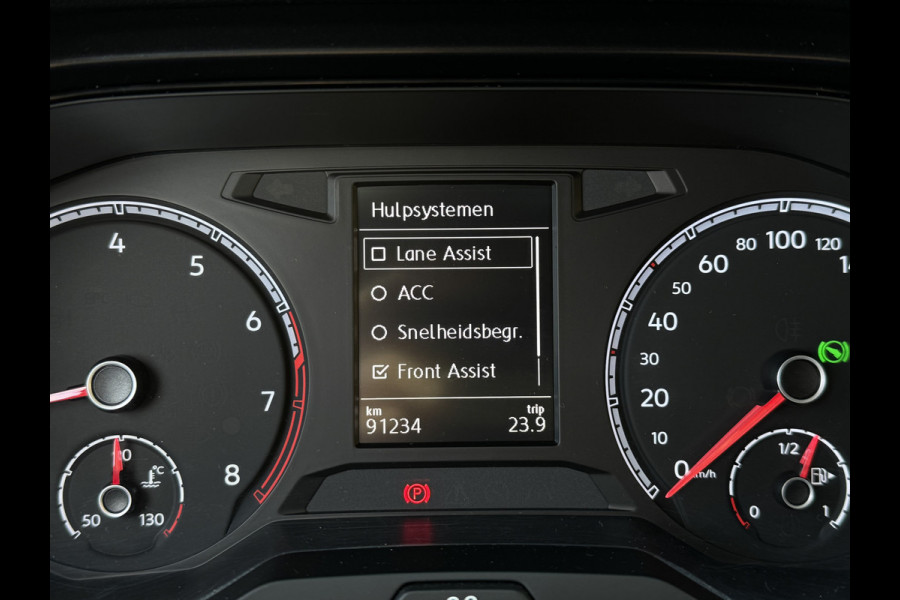Volkswagen T-Roc 1.5 TSI 150PK DSG BUSINESS CARPLAY/NAVI/PDC