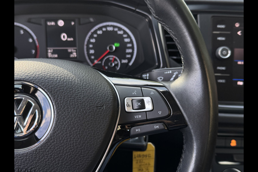 Volkswagen T-Roc 1.5 TSI 150PK DSG BUSINESS CARPLAY/NAVI/PDC