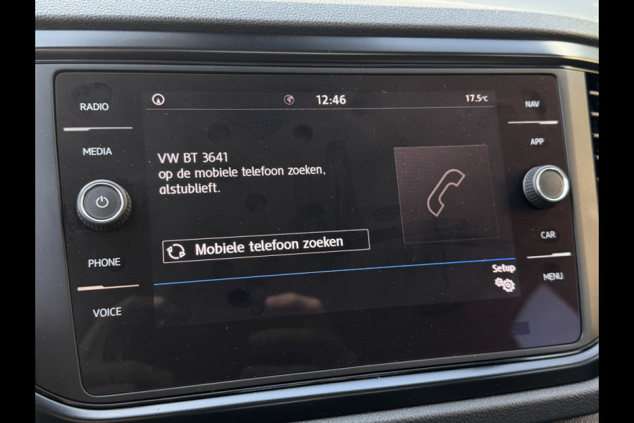 Volkswagen T-Roc 1.5 TSI 150PK DSG BUSINESS CARPLAY/NAVI/PDC