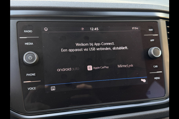Volkswagen T-Roc 1.5 TSI 150PK DSG BUSINESS CARPLAY/NAVI/PDC