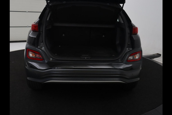 Hyundai Kona EV Comfort 64 kWh SOH 94% | Climate Control | Camera | Cruise Control | DAB+ | Lichtmetalen Velgen