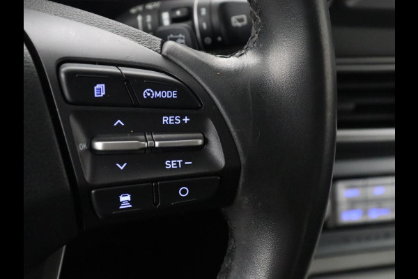 Hyundai Kona EV Comfort 64 kWh SOH 94% | Climate Control | Camera | Cruise Control | DAB+ | Lichtmetalen Velgen