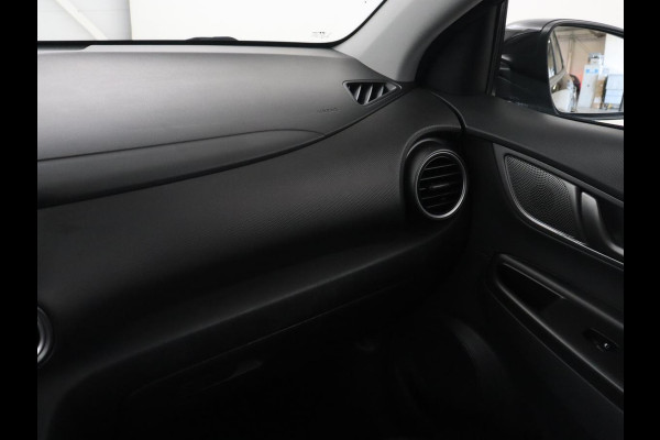 Hyundai Kona EV Comfort 64 kWh SOH 94% | Climate Control | Camera | Cruise Control | DAB+ | Lichtmetalen Velgen