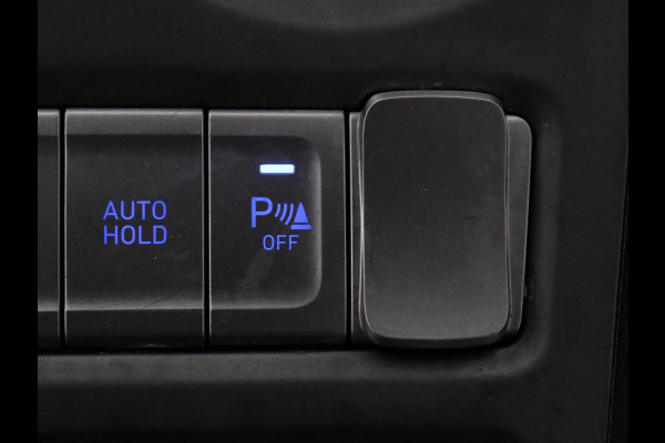 Hyundai Kona EV Comfort 64 kWh SOH 94% | Climate Control | Camera | Cruise Control | DAB+ | Lichtmetalen Velgen
