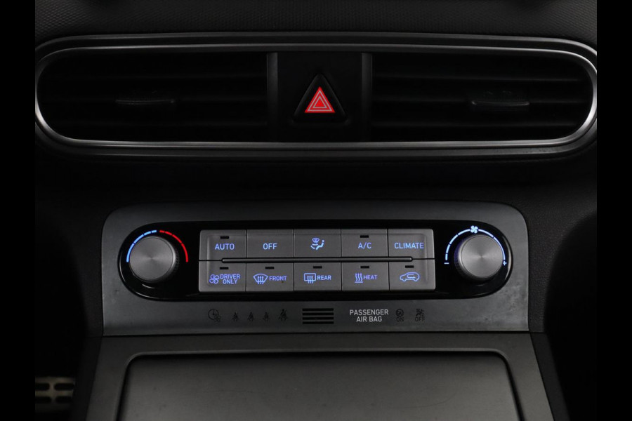 Hyundai Kona EV Comfort 64 kWh SOH 94% | Climate Control | Camera | Cruise Control | DAB+ | Lichtmetalen Velgen